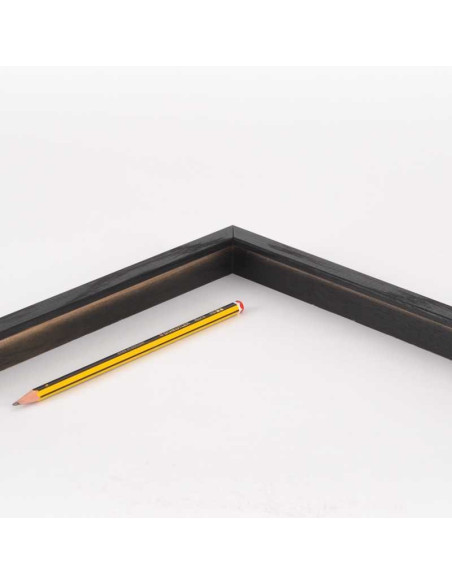 Moldura roble macizo 30x15 mm. Negro