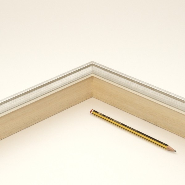 Marco plateado 5 cm para vitrina