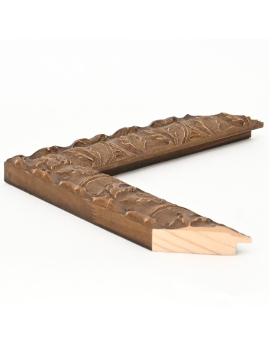Moldura madera labrada y nogal