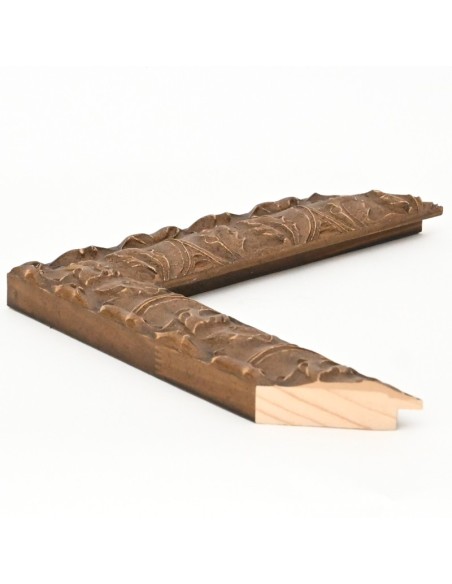 Moldura madera labrada y nogal