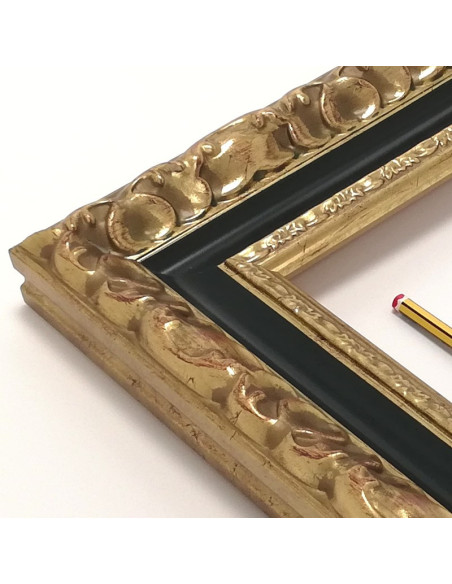 marco oro viejo y talla