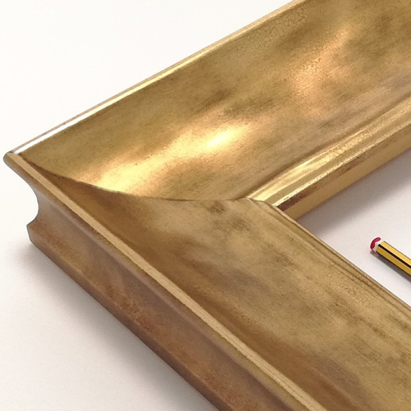 Espejo con marco dorado R-51