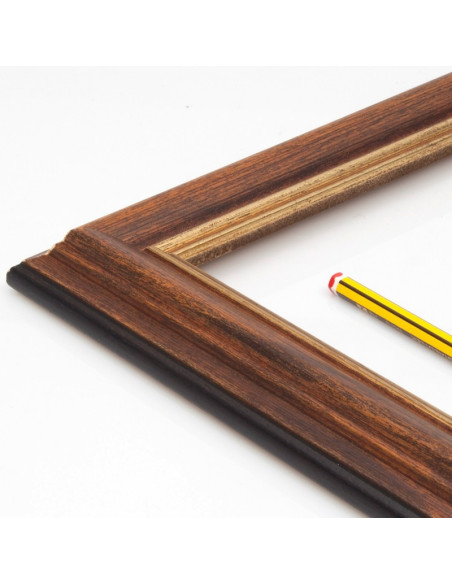 marco madera color nogal y filo dorado