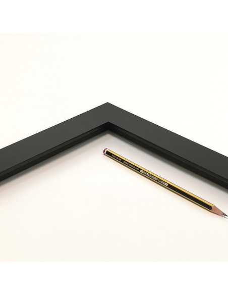 Marco madera lacado negro mate 4 cm.