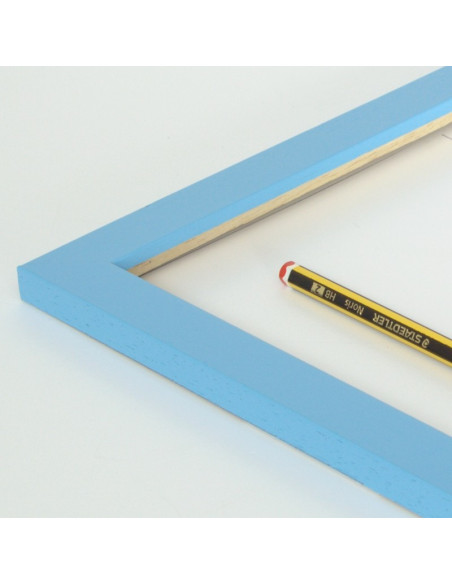 marco madera azul claro