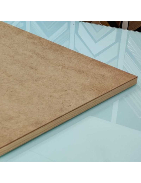 Bastidor de madera con tablero