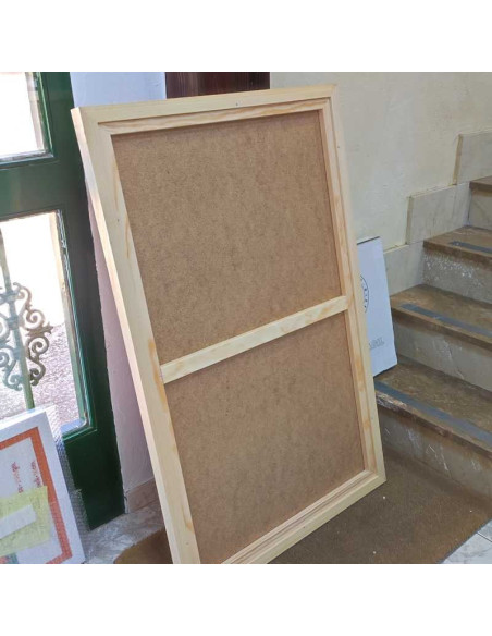 Bastidor de madera con tablero